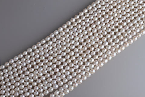 Oval Shape Freshwater Pearl Strand 7.5-8mm