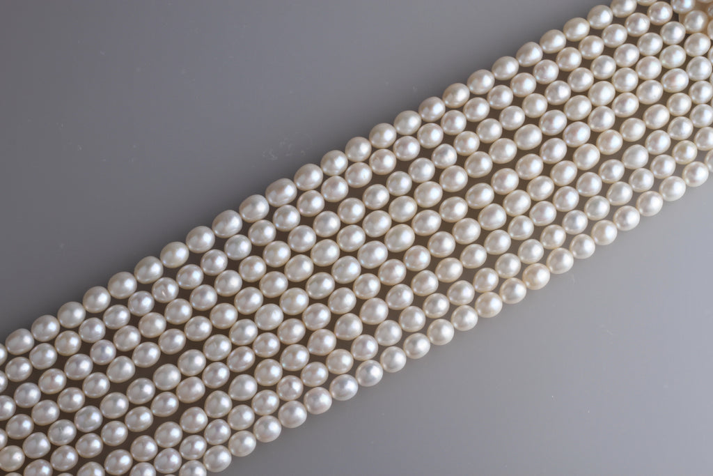 Oval Shape Freshwater Pearl Strand 8.5-9.5mm