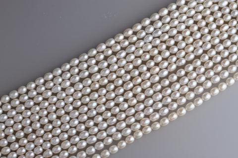 Oval Shape Freshwater Pearl Strand8.5-9mm