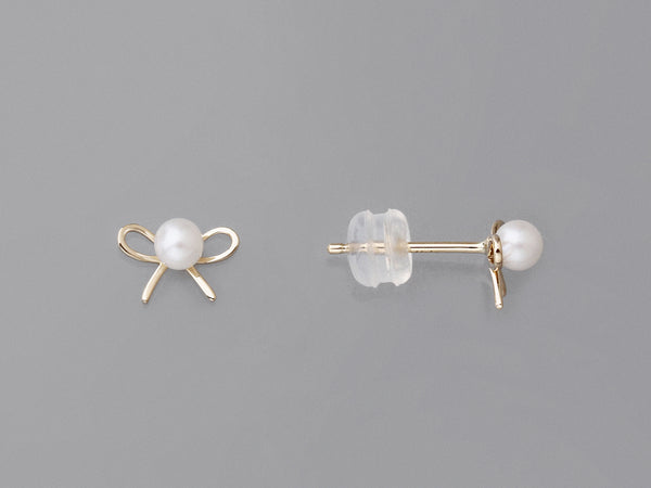 Light weight 14k gold pearl earrings