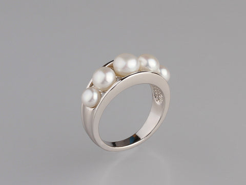 Sterling Silver Ring with Button Shape Freshwater Pearl