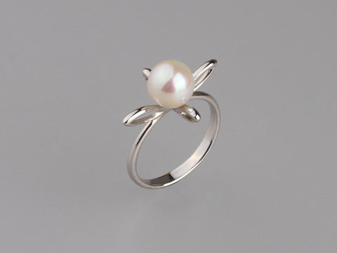 Sterling Silver Ring with 8-8.5mm Round Shape Freshwater Pearl