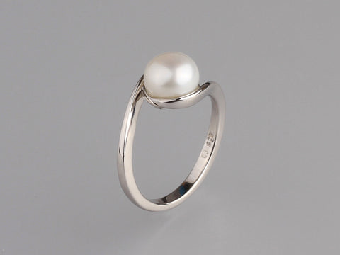 Sterling Silver with 8-8.5mm Button Shape Freshwater Pearl Ring