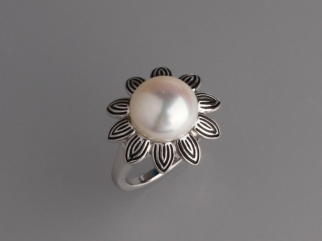 White and Black Plated Silver Ring with 11.5-12mm Button Shape Freshwater Pearl