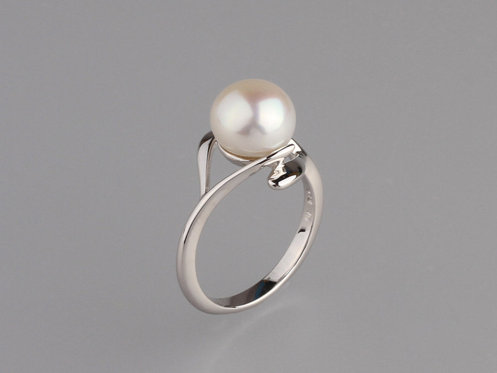 Sterling Silver Ring with 9-9.5mm Button Shape Freshwater Pearl