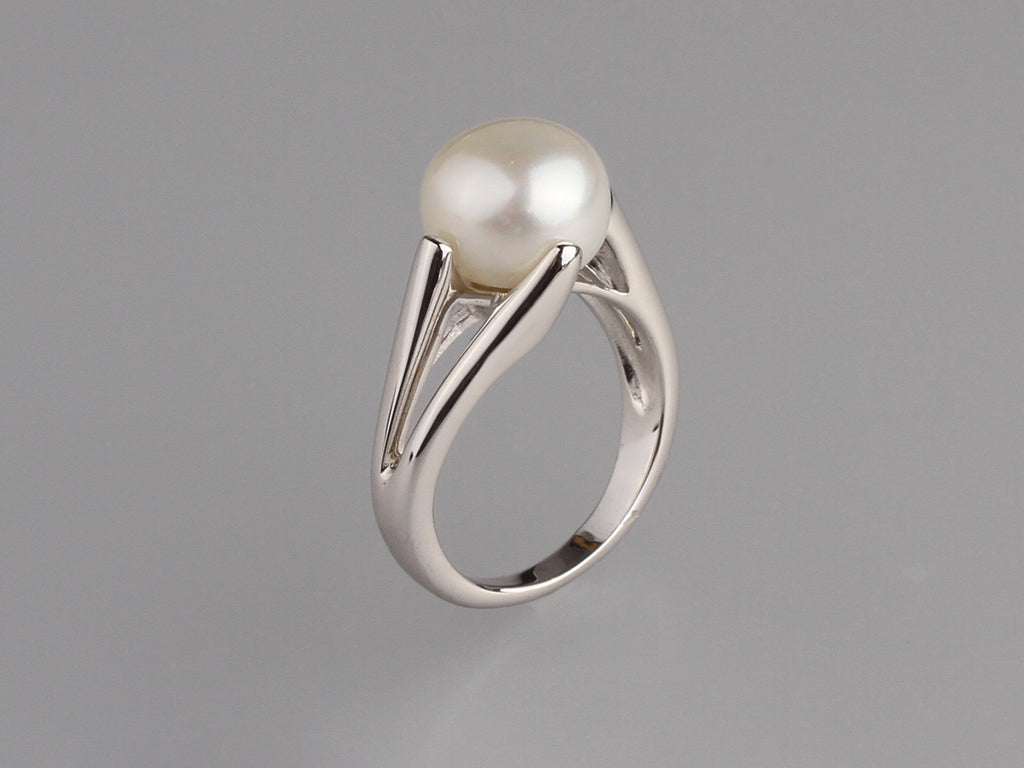 Sterling Silver Ring with 10.5-11mm Button Shape Freshwater Pearl