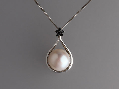 Sterling Silver Pendant with 11.5-12mm Button Shape Freshwater Pearl and Black Spinel