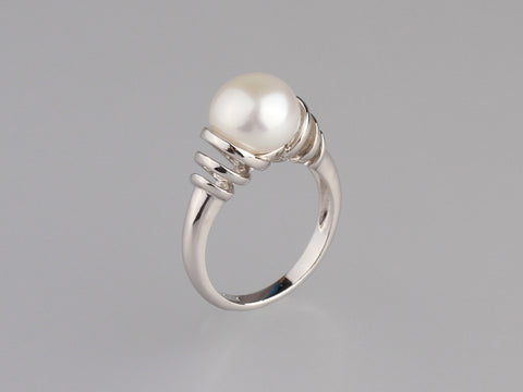 Sterling Silver Ring with 10-10.5mm Button Shape Freshwater Pearl