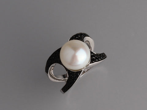 Sterling Silver Ring with 11-11.5mm Button Shape Freshwater Pearl and Black Spinel
