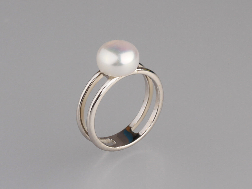 Sterling Silver Ring with 9-9.5mm Button Shape Freshwater Pearl