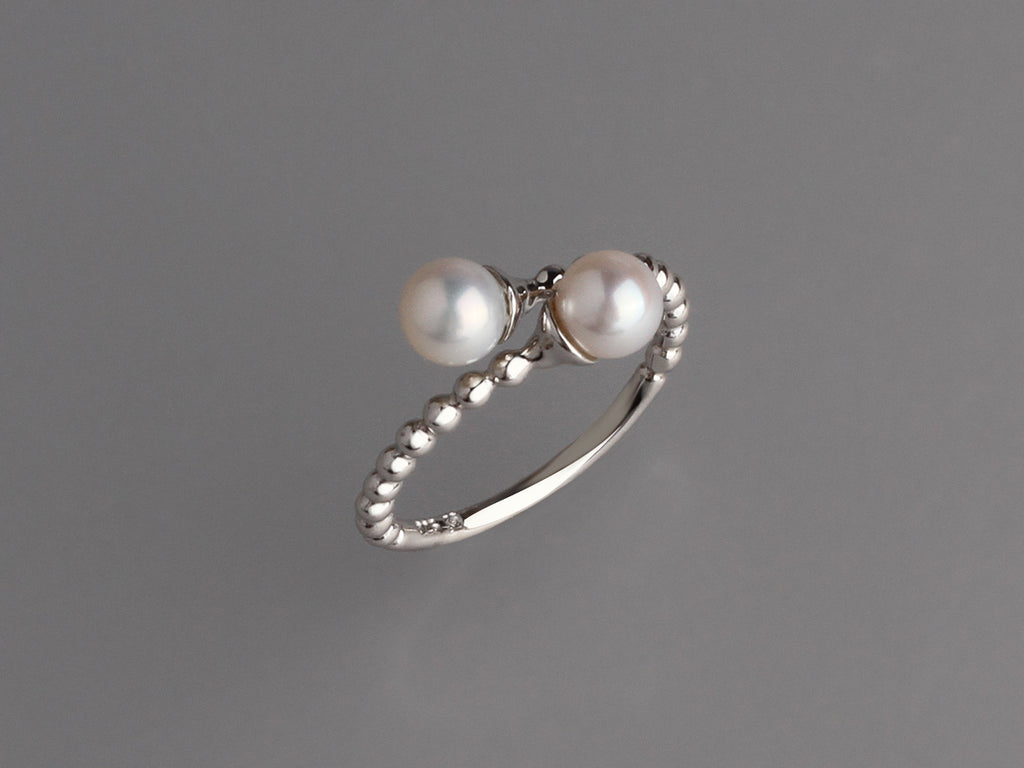 Sterling Silver Ring with 5.5-6mm Round Shape Freshwater Pearl