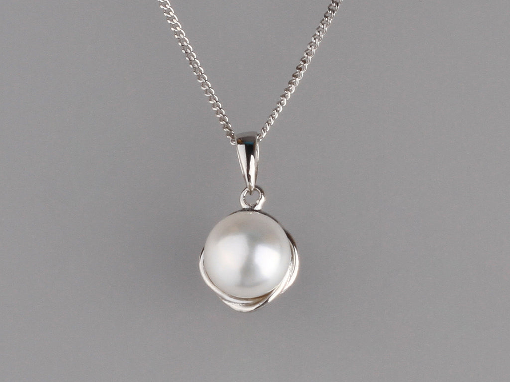 Sterling Silver Pendant with 8-8.5mm Button Shape Freshwater Pearl