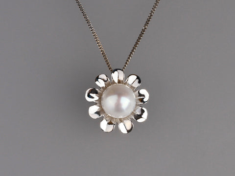 Sterling Silver Pendant with 9-9.5mm Button Shape Freshwater Pearl