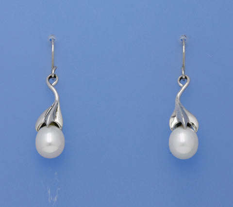 Sterling Silver necklace with7-7.5mm Oval Shape Freshwater Pearl