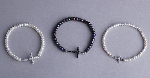 Sterling Silver Bracelet with 5-5.5mm Button Shape Freshwater Pearl and Black Spinel