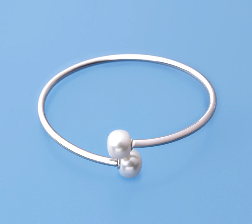 Sterling Silver Bangle with 10.5-11mm Button Shape Freshwater Pearl - Wing Wo Hing Jewelry Group - Pearl Jewelry Manufacturer