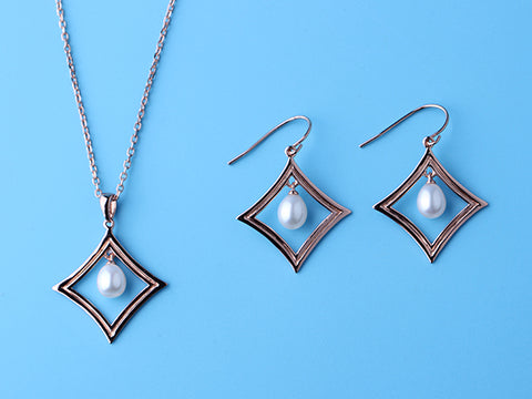 Rose Gold Plated Silver Pendant with 6.5-7mm Drop Shape Freshwater Pearl