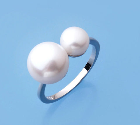 Sterling Silver Ring with Button Shape Freshwater Pearl