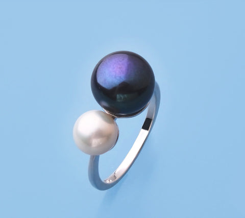 Sterling Silver Ring with Button Shape Freshwater Pearl