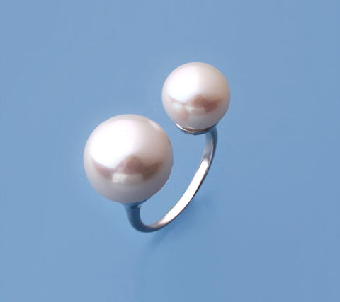 Sterling Silver Ring with Button Shape Freshwater Pearl