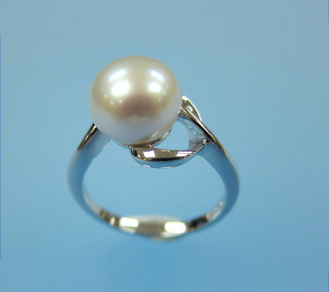 Sterling Silver Ring with 9-9.5mm Button Shape Freshwater Pearl