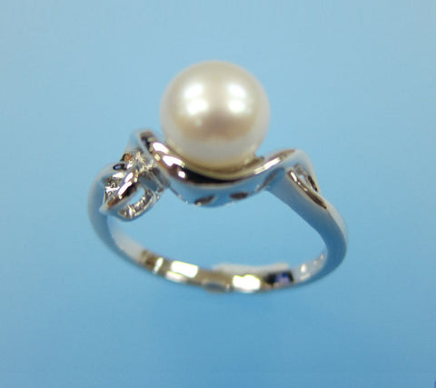 Sterling Silver Ring with 7-7.5mm Button Shape Freshwater Pearl